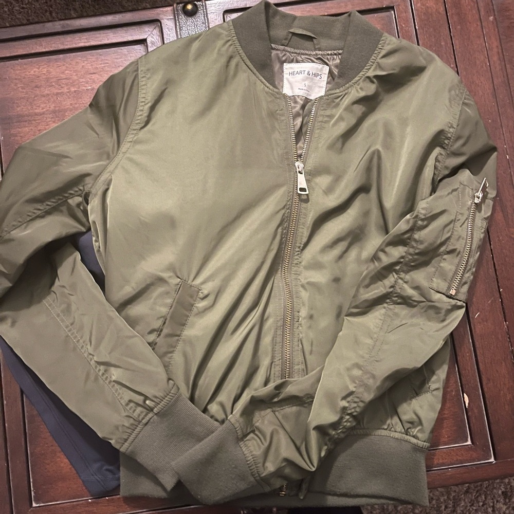 Heart and hips size small jacket